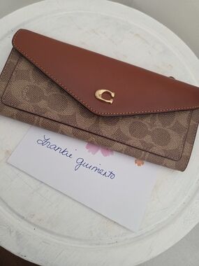 Coach Wyn Continental Wallet EUC